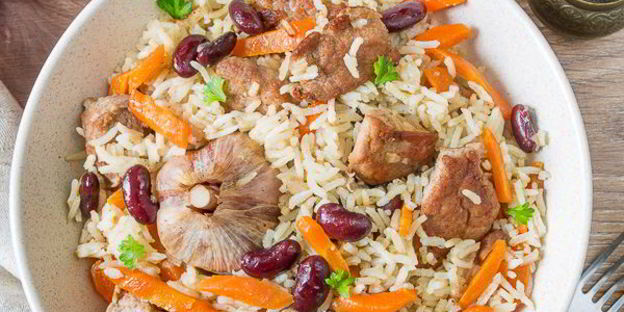 быстрый плов со свининой и фасолью