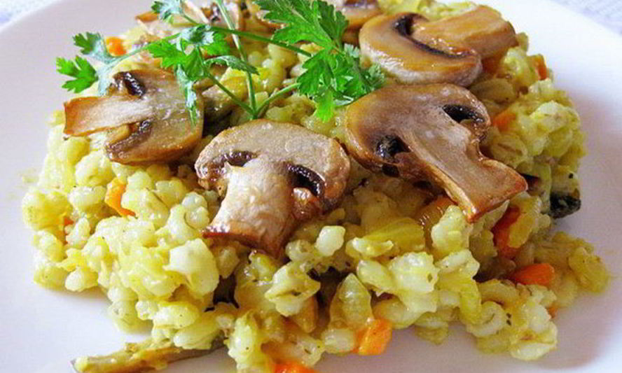 Рецепт диетического плова с грибами