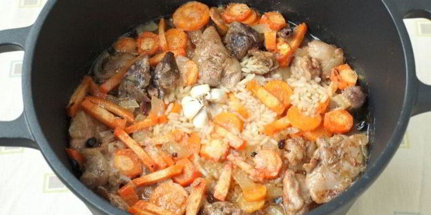 плов с кроликом