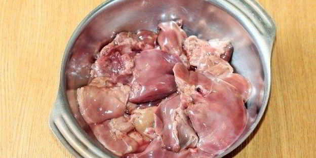 плов с куриной печенью и курицей