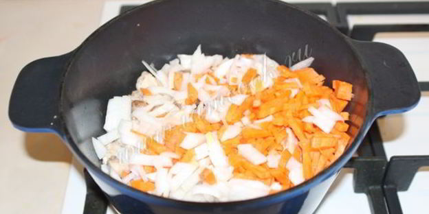 плов с курицей и грибами