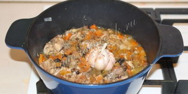 плов с курицей и грибами