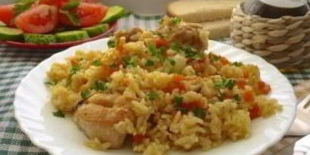 плов с курицей и овощами