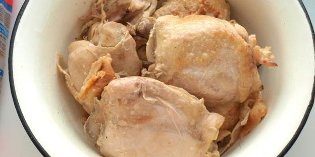 плов с курицей в булочке