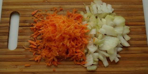 плов с курицей в булочке