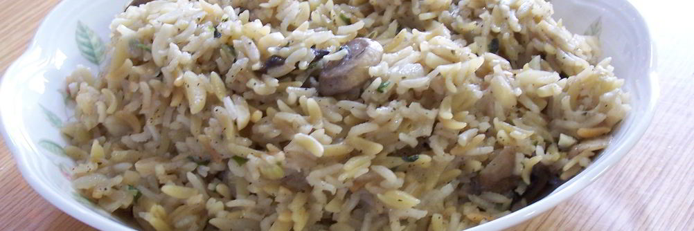 Плов с лесным орехом, грибами и пастой орзо