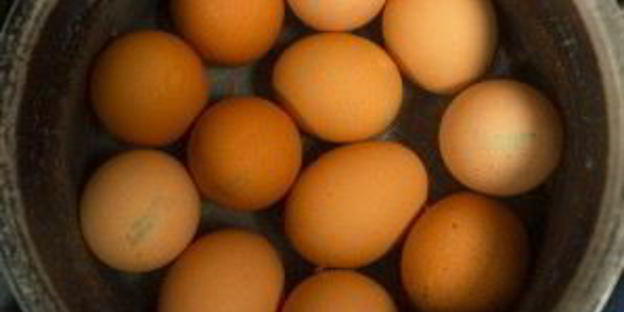 плов с яйцом