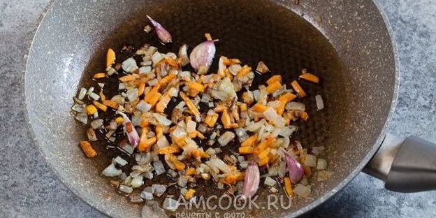 постный плов из гречки с соевым мясом