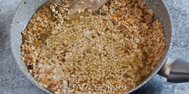 постный плов из гречки с соевым мясом