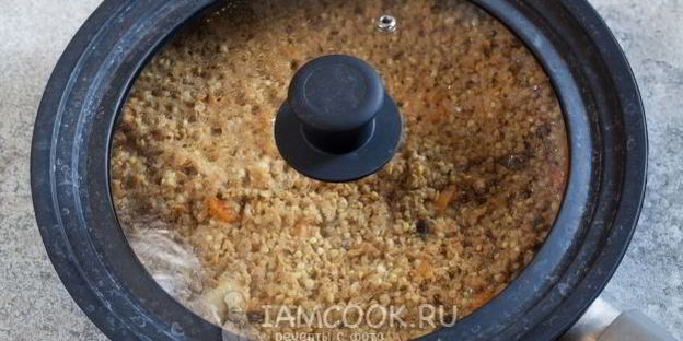 постный плов из гречки с соевым мясом