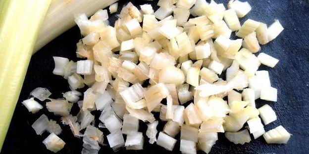 быстрое рагу с колбасками и фасолью