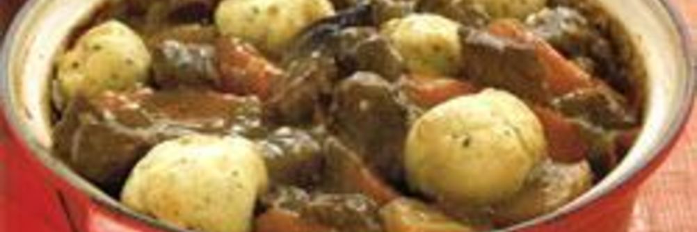 Домашнее рагу из говядины с клецками