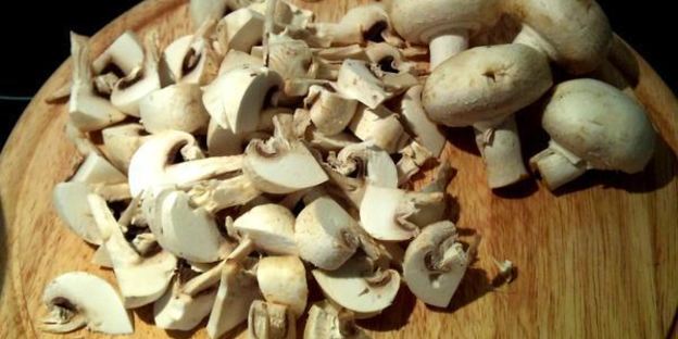 фрикасе из курицы с шампиньонами