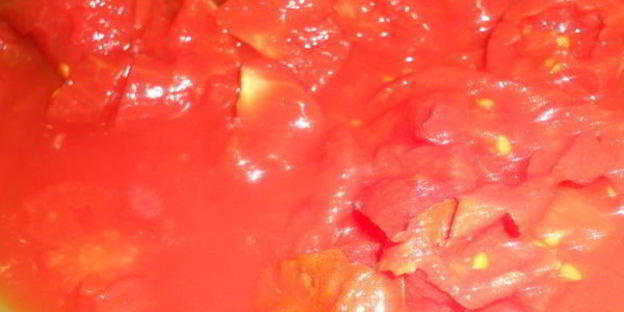 куриное рагу с помидорами и луком