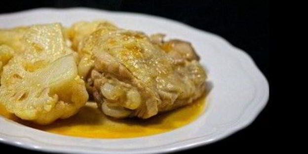 куриное рагу с цветной капустой и помидорами