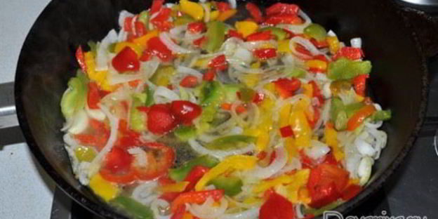 мексиканское рагу с мясным фаршем и фасолью