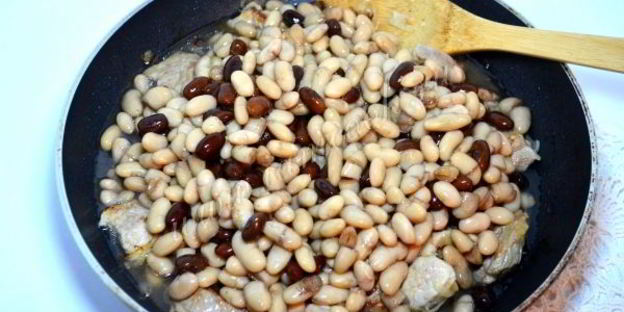 мясное рагу с фасолью