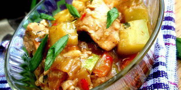 мясное рагу с молодыми овощами