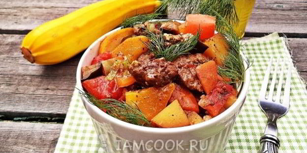 овощное рагу с фаршем и кабачками