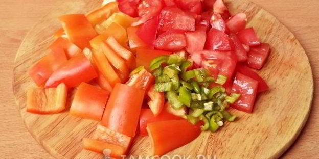 овощное рагу с фаршем и кабачками