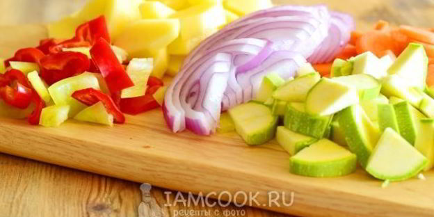овощное рагу с курицей