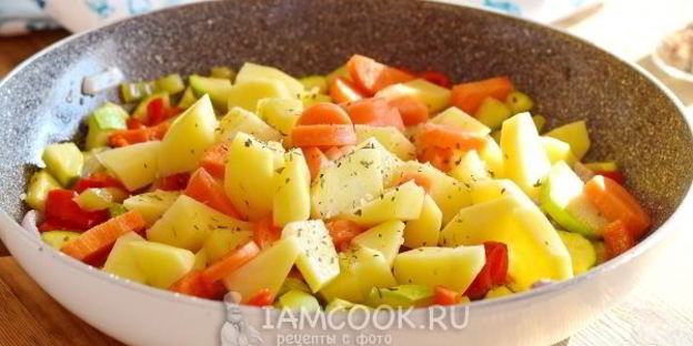 овощное рагу с курицей