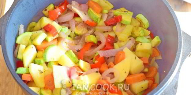 овощное рагу с курицей