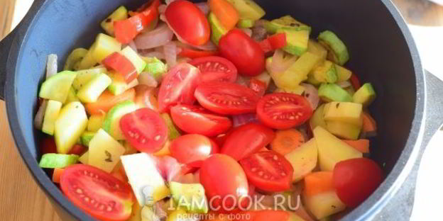 овощное рагу с курицей