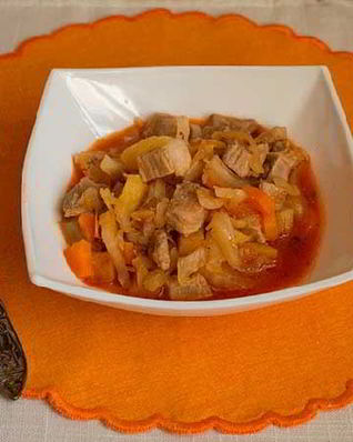 Овощное рагу с мясом и картошкой