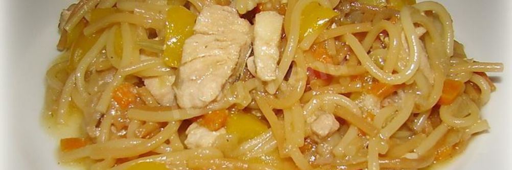 Овощное рагу с мясом и вермишелью