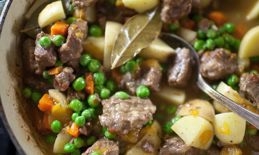 Рецепт овощного рагу со свининой