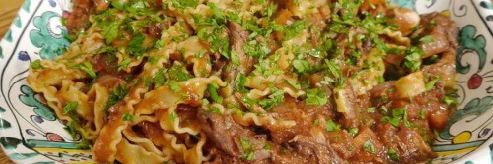 Паста с рагу из утки