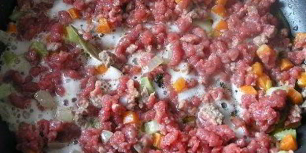 паста торкио с рагу из ягненка и сладким перцем