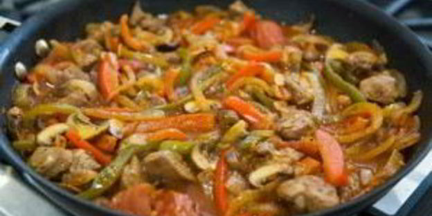 рагу из индейки с грибами