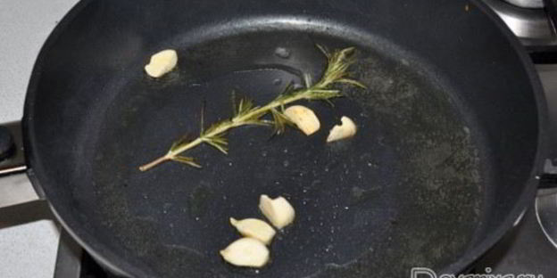 рагу из куриных сердечек и печени