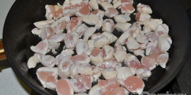 рагу из курицы с фасолью и грибами