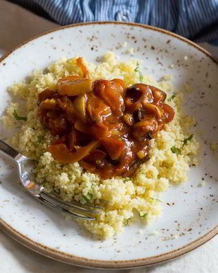 Рагу из печеных овощей с пряным кускусом