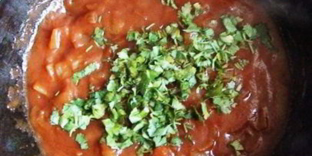 запеченная тыква, фаршированная овощным рагу с грибами и сыром