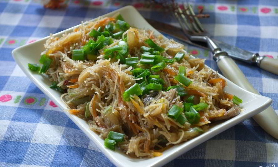Рецепт рисовой лапши с овощами