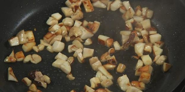 ризотто с белыми грибами