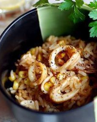 Ризотто с кальмарами и кукурузой