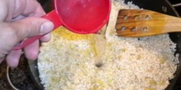 ризотто с помидорами и спаржей