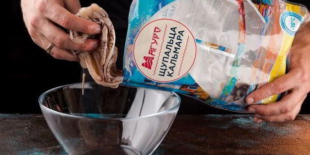 ароматные щупальца кальмаров на гриле