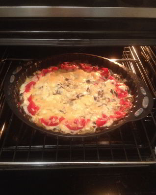 Фарфалле, запеченные с говядиной, в соусе бешамель