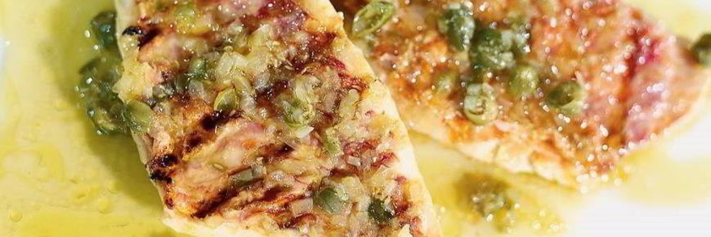 Кефаль под лимонно-апельсиновым соусом