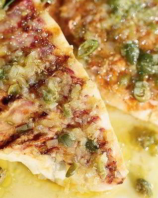 Кефаль под лимонно-апельсиновым соусом