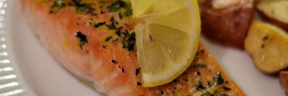 Кета, запеченная в духовке