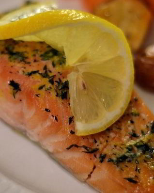 Кета, запеченная в духовке