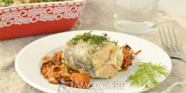 хек с овощами