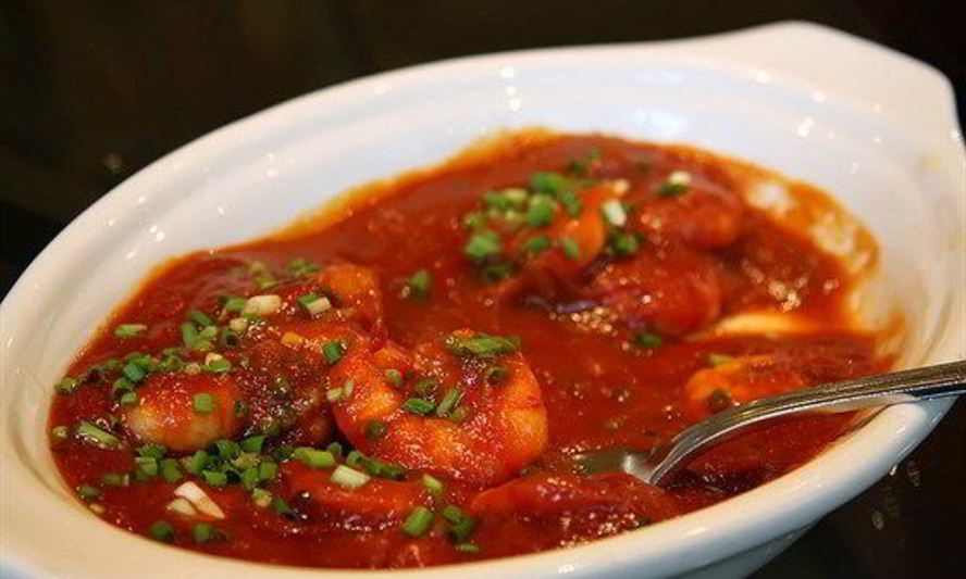 Рецепт креветок с каперсами и томатным соусом